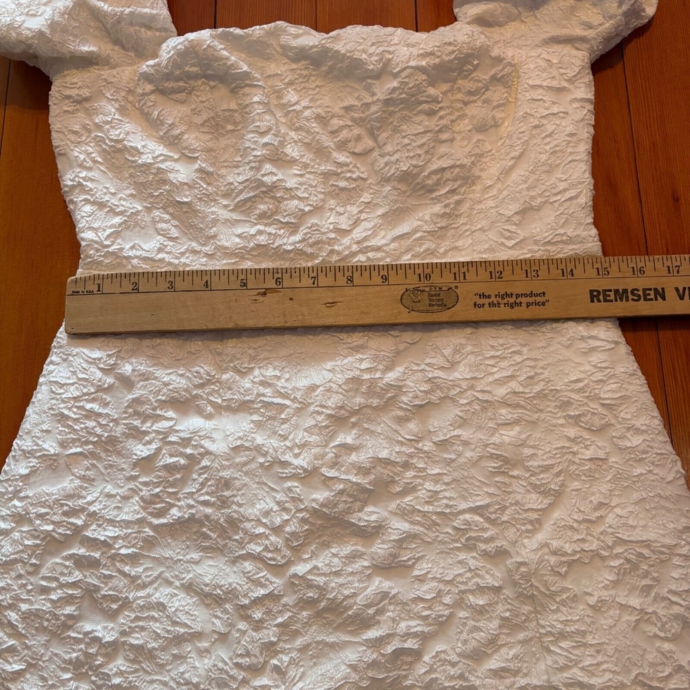 ASTR The Label Raina Off Shoulder Puff Sleeve Crinkle Mini Dress - White - Large - Picture 5 of 9